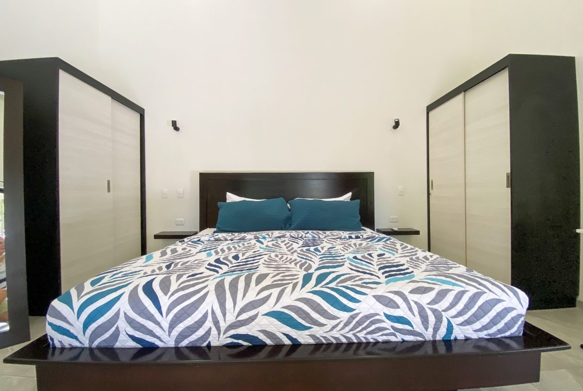 PROPERTY WITH FOUR BEDROOMS NEAR TO THE EVERYTHING, IN UVITA – 0.13 ACRES