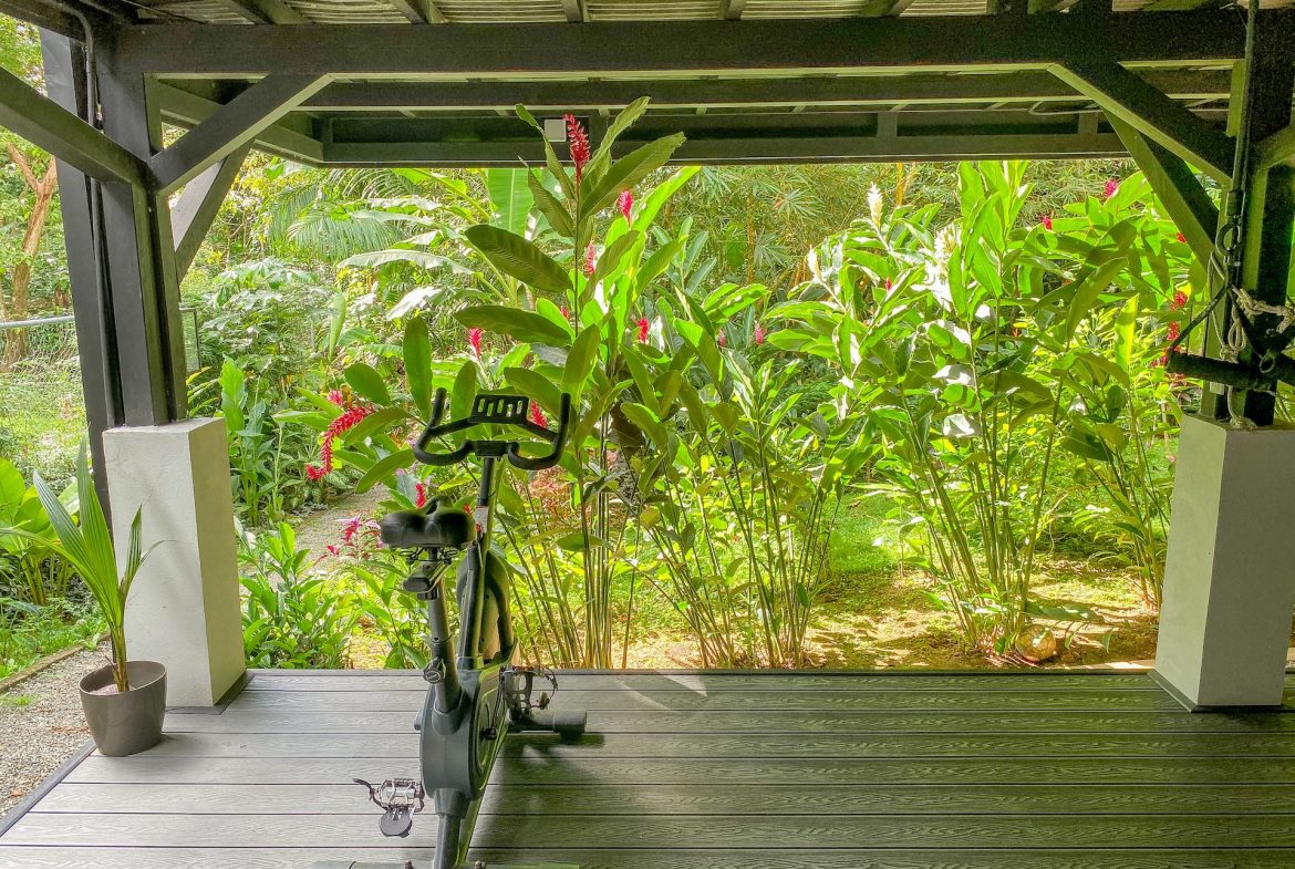 PROPERTY WITH FOUR BEDROOMS NEAR TO THE EVERYTHING, IN UVITA – 0.13 ACRES