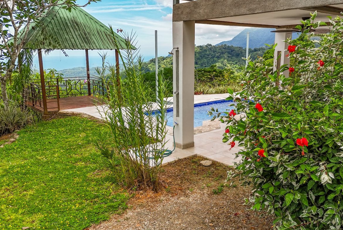 MOUNTAIN PROPERTY WITH OCEAN VIEWS IN THE UP OF TRES RIOS – 2.75 ACRES