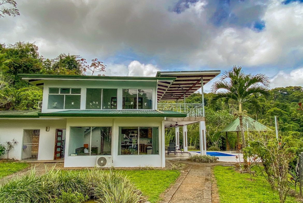 MOUNTAIN PROPERTY WITH OCEAN VIEWS IN THE UP OF TRES RIOS – 2.75 ACRES
