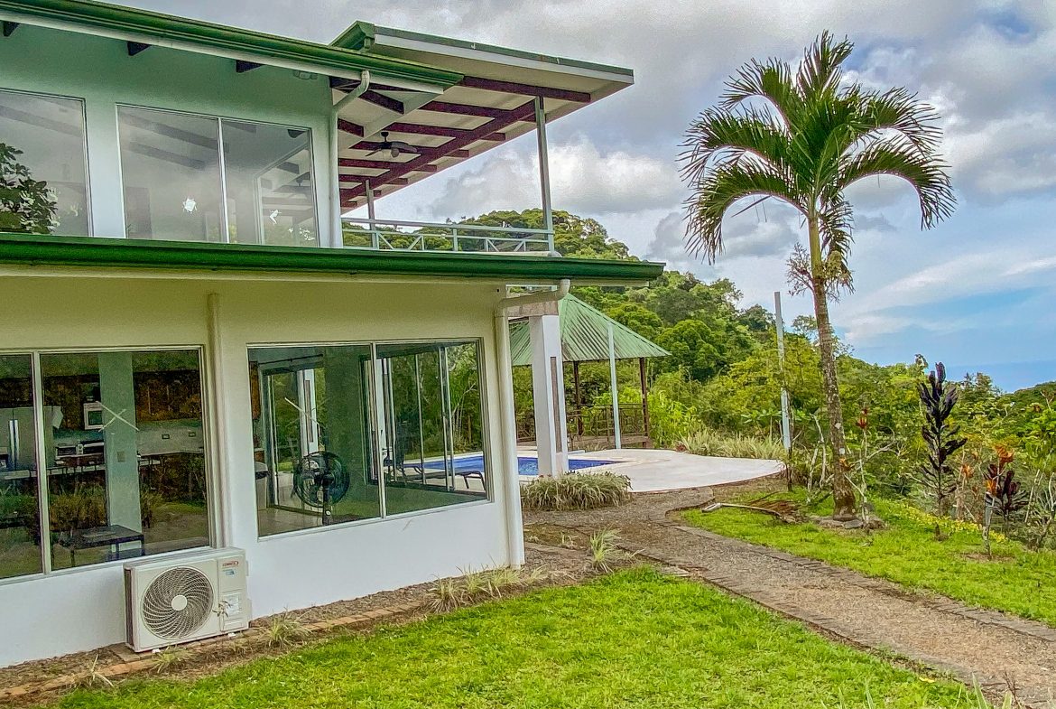 MOUNTAIN PROPERTY WITH OCEAN VIEWS IN THE UP OF TRES RIOS – 2.75 ACRES