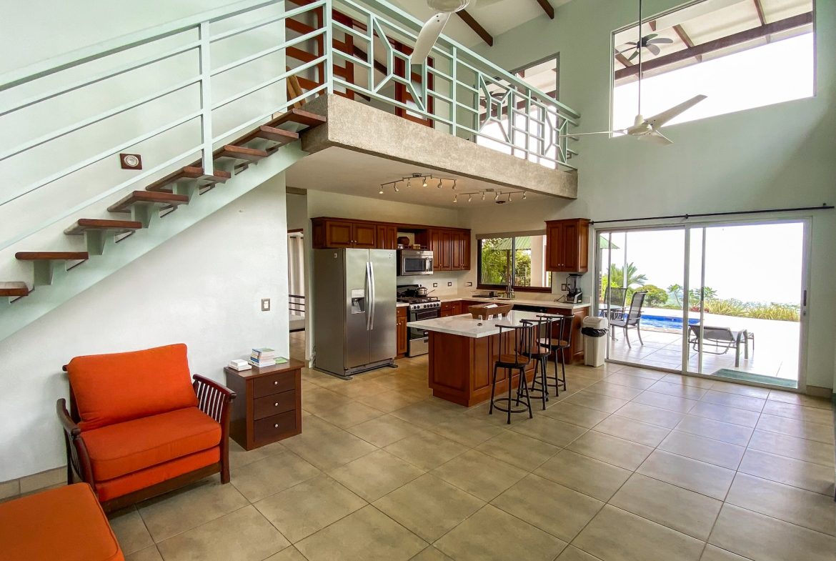 MOUNTAIN PROPERTY WITH OCEAN VIEWS IN THE UP OF TRES RIOS – 2.75 ACRES