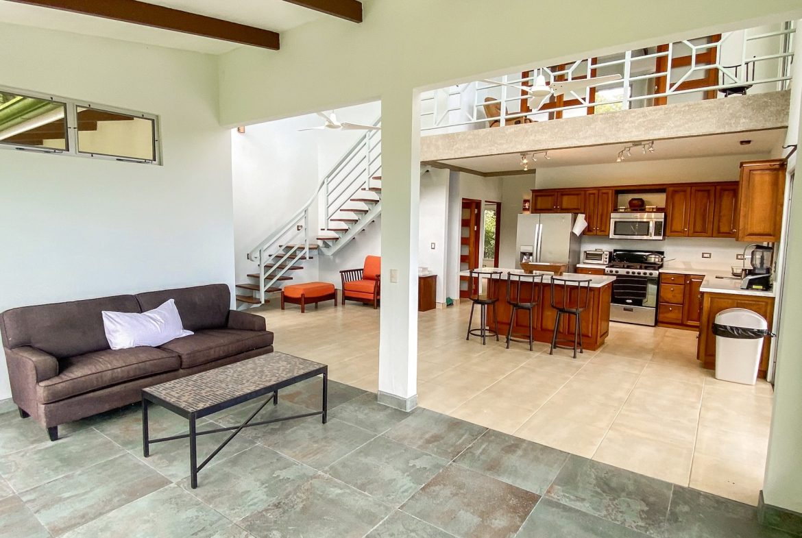 MOUNTAIN PROPERTY WITH OCEAN VIEWS IN THE UP OF TRES RIOS – 2.75 ACRES