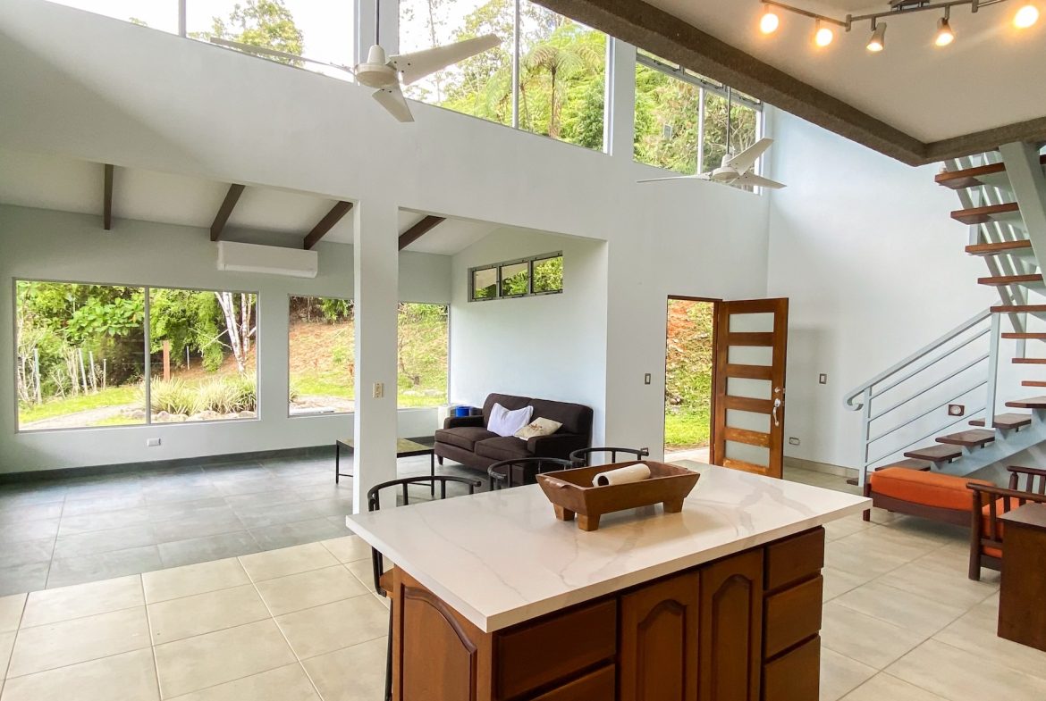 MOUNTAIN PROPERTY WITH OCEAN VIEWS IN THE UP OF TRES RIOS – 2.75 ACRES