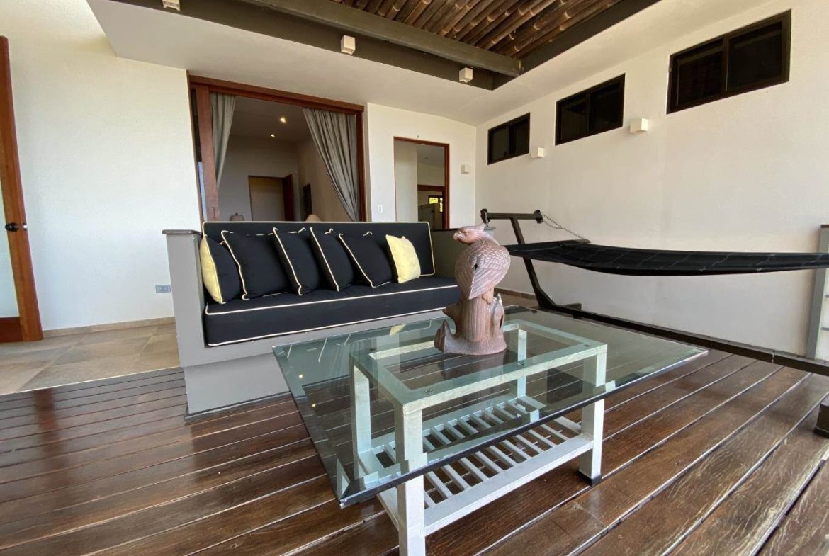 PROPERTY WITH OCEAN VIEWS NEAR TO EVERYTHING, IN JARDINES DEL MORETE UVITA – 0.34 ACRES