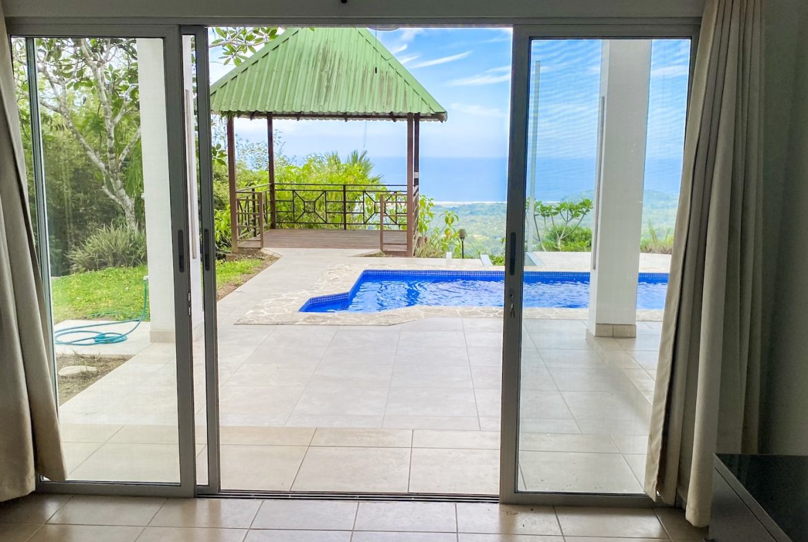 MOUNTAIN PROPERTY WITH OCEAN VIEWS IN THE UP OF TRES RIOS – 2.75 ACRES