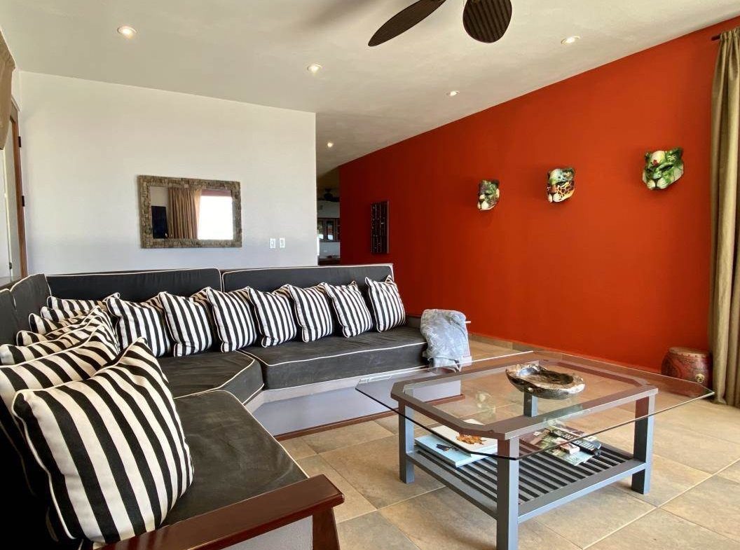 PROPERTY WITH OCEAN VIEWS NEAR TO EVERYTHING, IN JARDINES DEL MORETE UVITA – 0.34 ACRES