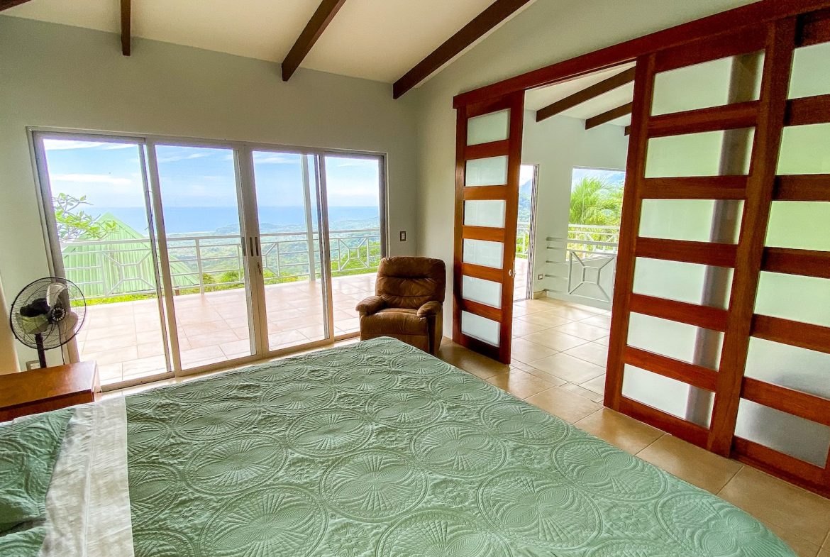 MOUNTAIN PROPERTY WITH OCEAN VIEWS IN THE UP OF TRES RIOS – 2.75 ACRES