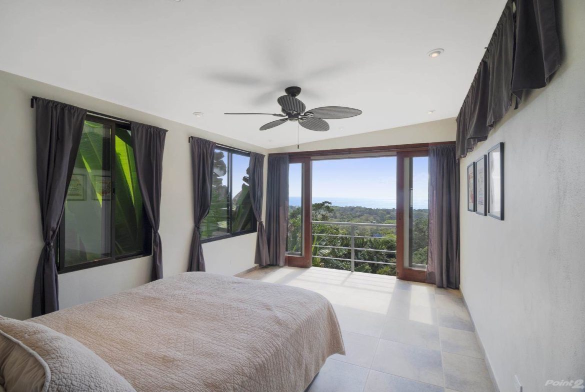 PROPERTY WITH OCEAN VIEWS NEAR TO EVERYTHING, IN JARDINES DEL MORETE UVITA – 0.34 ACRES