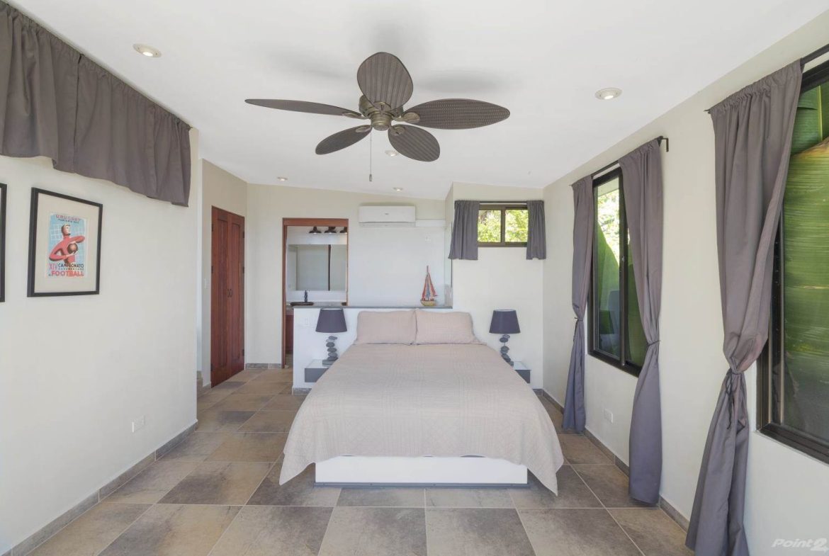 PROPERTY WITH OCEAN VIEWS NEAR TO EVERYTHING, IN JARDINES DEL MORETE UVITA – 0.34 ACRES
