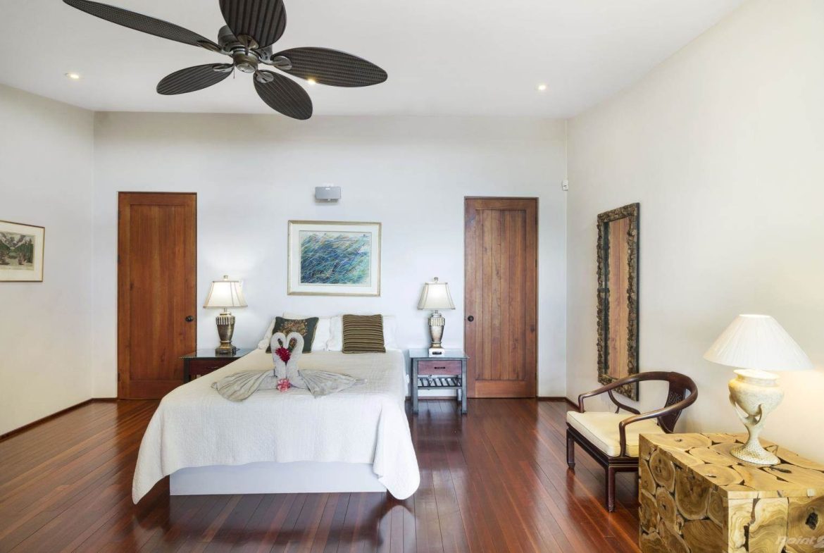 PROPERTY WITH OCEAN VIEWS NEAR TO EVERYTHING, IN JARDINES DEL MORETE UVITA – 0.34 ACRES