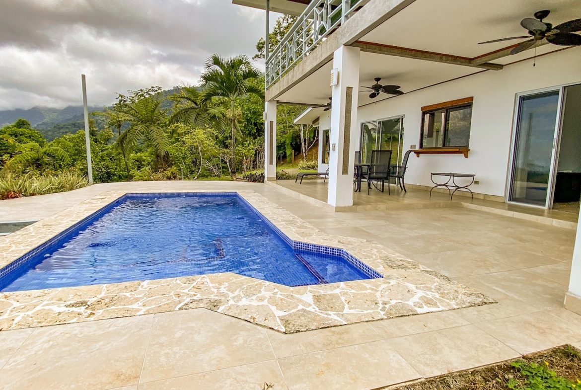 MOUNTAIN PROPERTY WITH OCEAN VIEWS IN THE UP OF TRES RIOS – 2.75 ACRES
