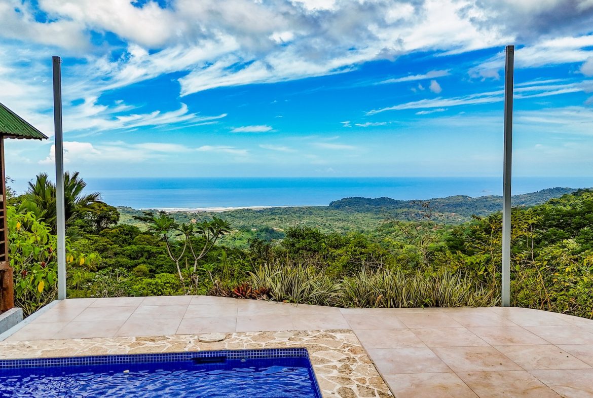 MOUNTAIN PROPERTY WITH OCEAN VIEWS IN THE UP OF TRES RIOS – 2.75 ACRES