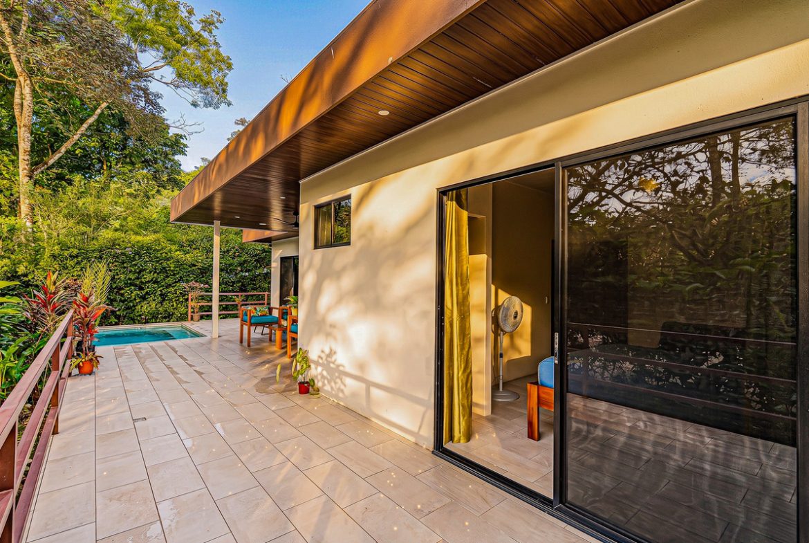 OASIS PROPERTY WITH THREE BEDROOMS NEAR TO THE RIVER, IN BARU – 0.69 ACRES