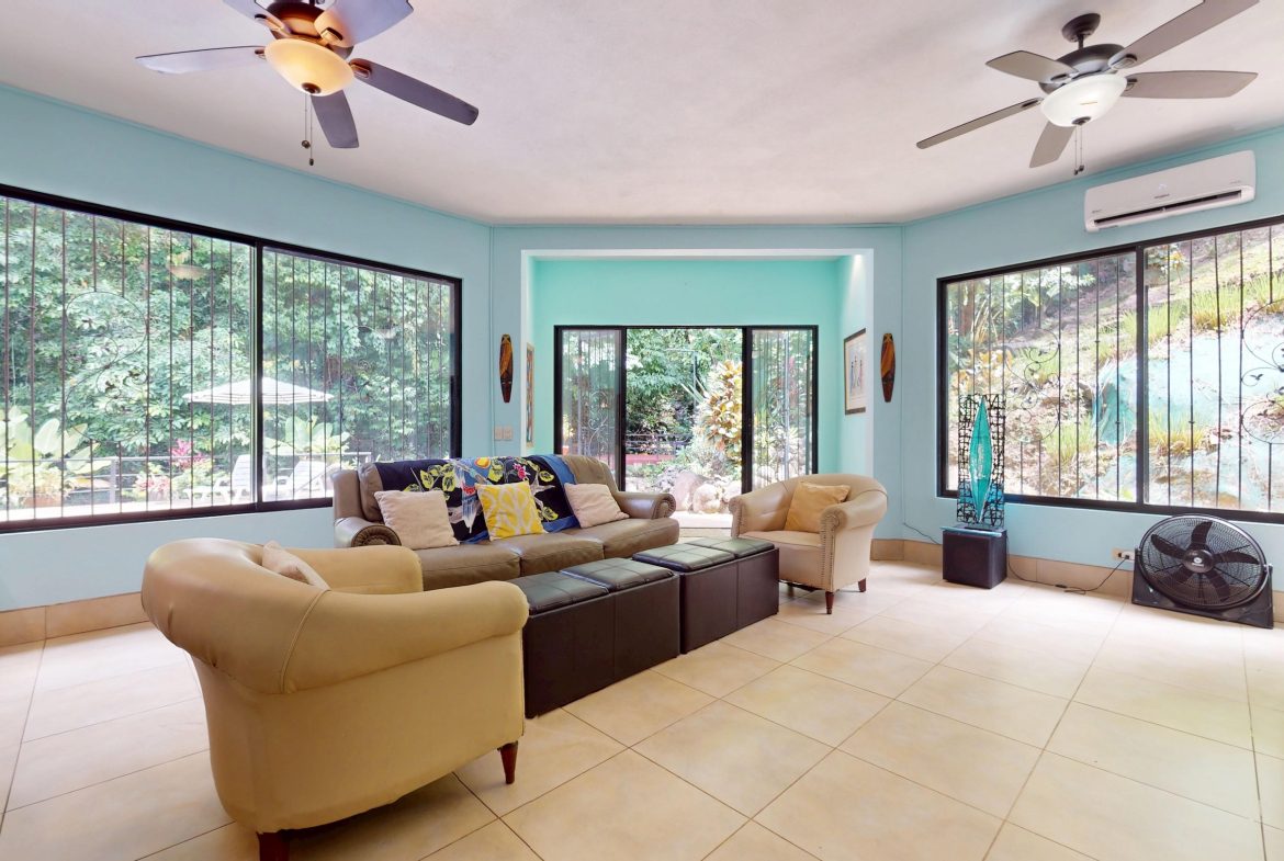 JUNGLE PROPERTY WITH THREE BEDROOMS IN A GATED COMMUNITY, IN OJOCHAL – 1.17 ACRES