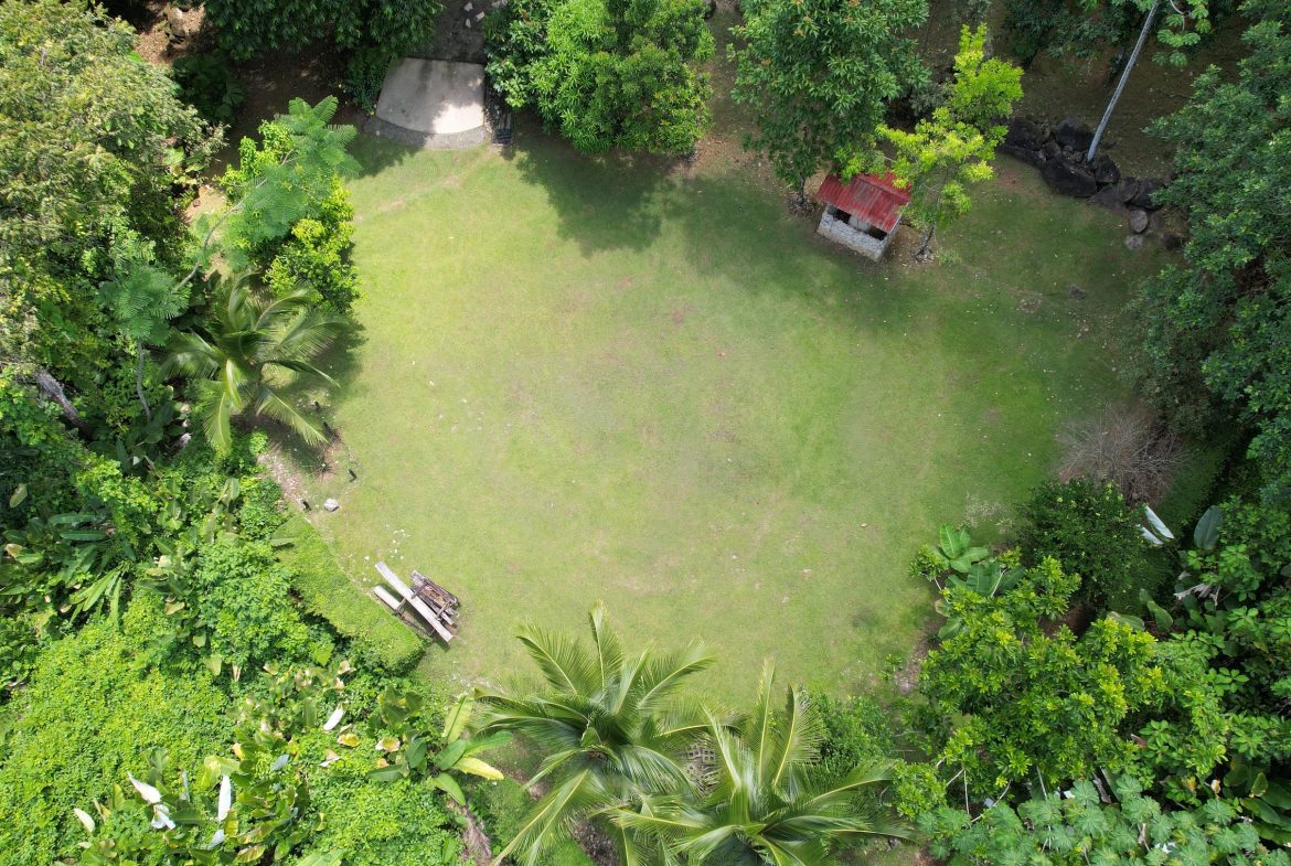 JUNGLE PROPERTY WITH THREE BEDROOMS IN A GATED COMMUNITY, IN OJOCHAL – 1.17 ACRES