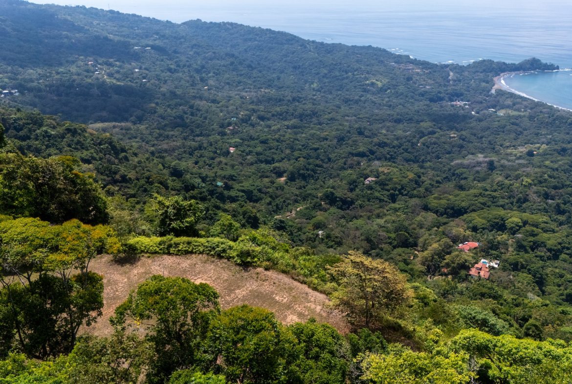 BUILDING PROPERTY WITH PANORAMIC OCEAN AND VALLEY VIEWS, IN SANTA JUANA PLATANILLO – 136 ACRES