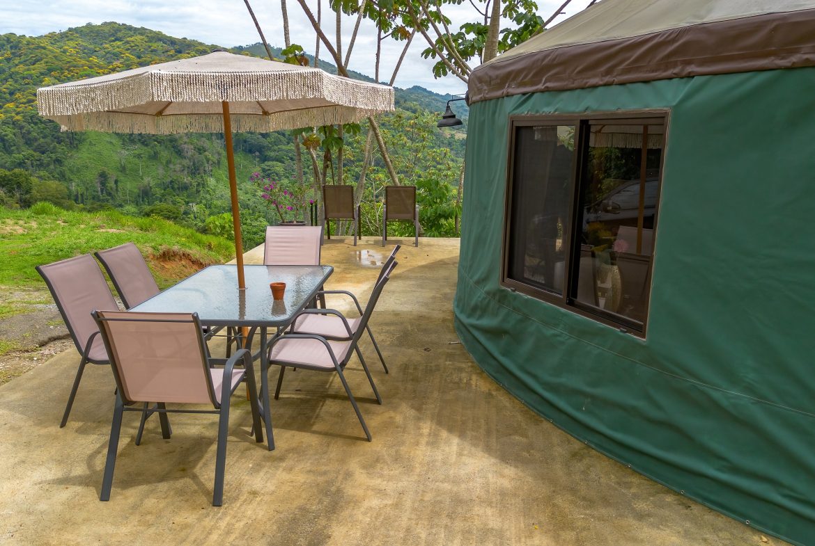 DEVELOPMENT PROPERTY WITH ONE BEDROOM HOUSE, IN THE HIGHEST OF PLATANILLO – 148 ACRES