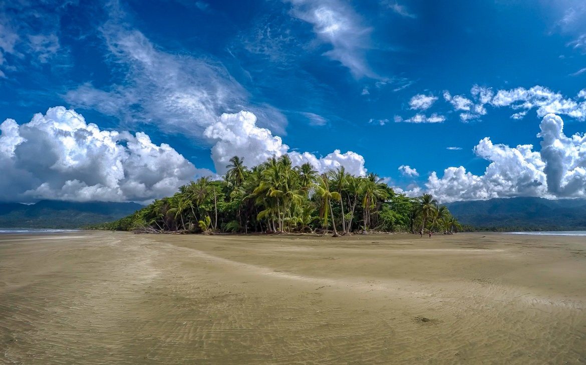 CASA CORAZON PROPERTY WITH THREE BEDROOMS, IN BAHIA BALLENA – 0.14 ACRES
