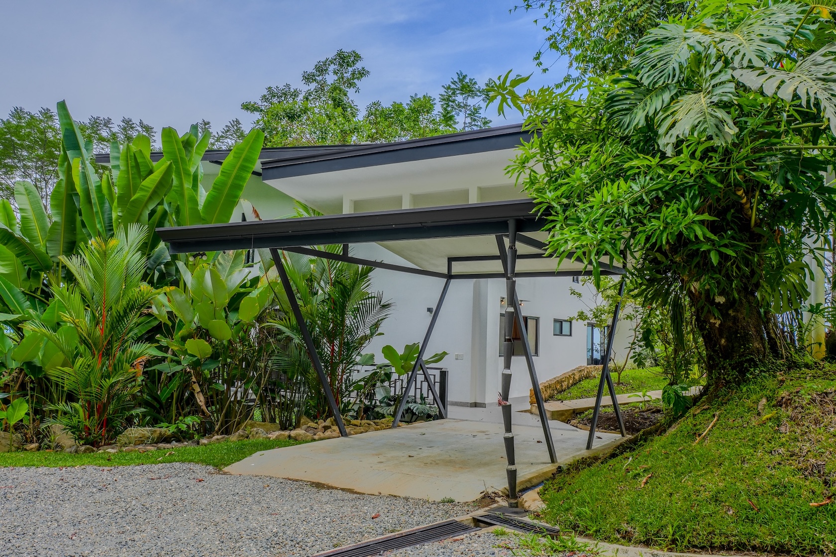 CAr port