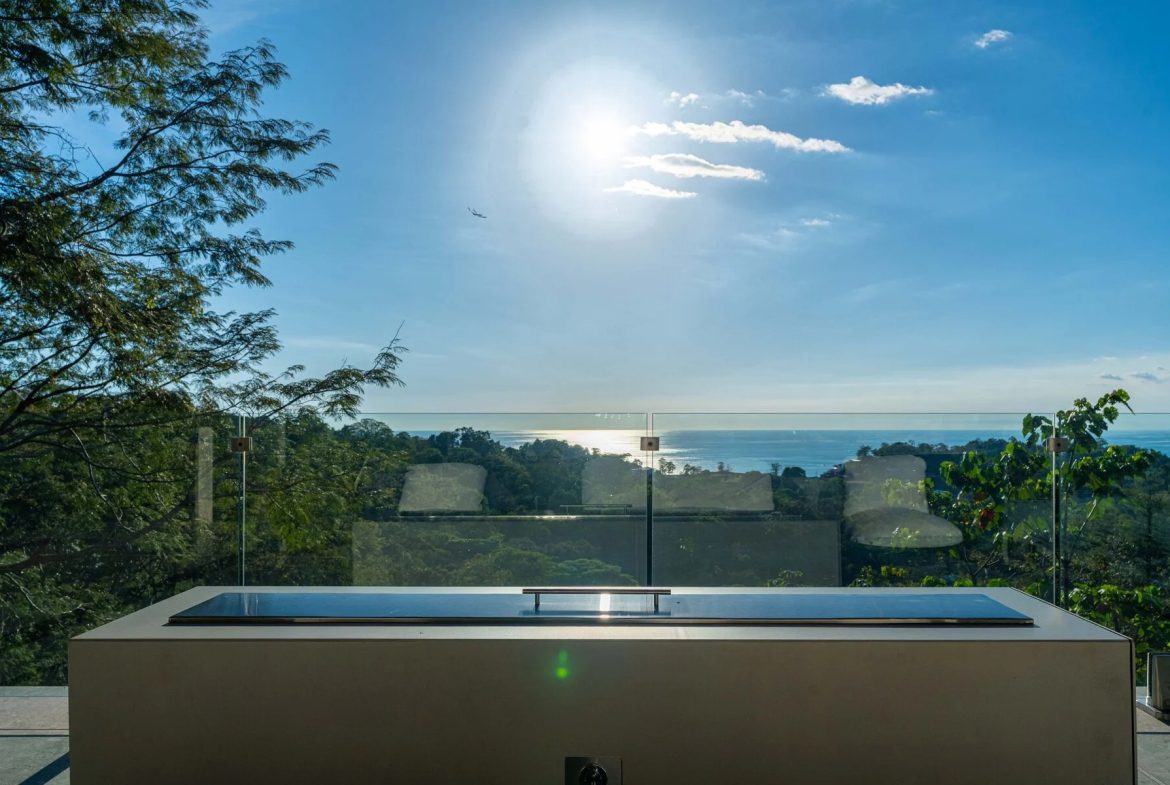 CASA MOON LUXURY PROPERTY WITH FOUR BEDROOMS AND AMAZING SUNSET VIEWS, IN QUEPOS – 0.61 ACRES