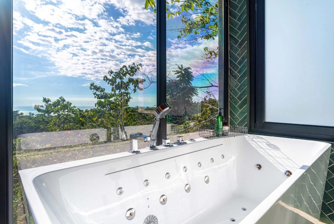 CASA MOON LUXURY PROPERTY WITH FOUR BEDROOMS AND AMAZING SUNSET VIEWS, IN QUEPOS – 0.61 ACRES