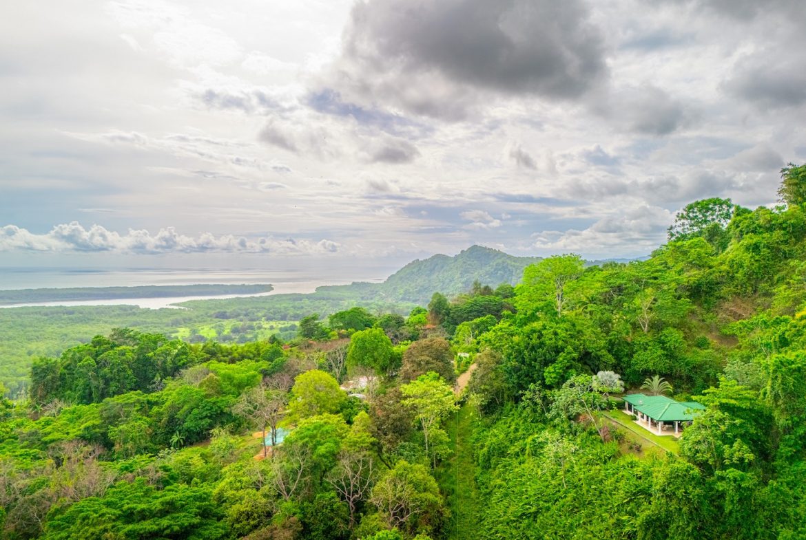 PROPERTY WITH BEAUTIFUL VALLEY VIEWS, IN TRES RIOS NEAR TO THE TOWN – 3.48 ACRES