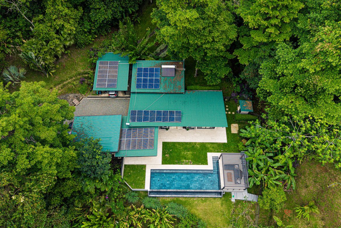 MOUNTAIN PROPERTY WITH TWO BEDROOMS AND SOLAR POWERED, IN TINAMASTES – 5.4 ACRES