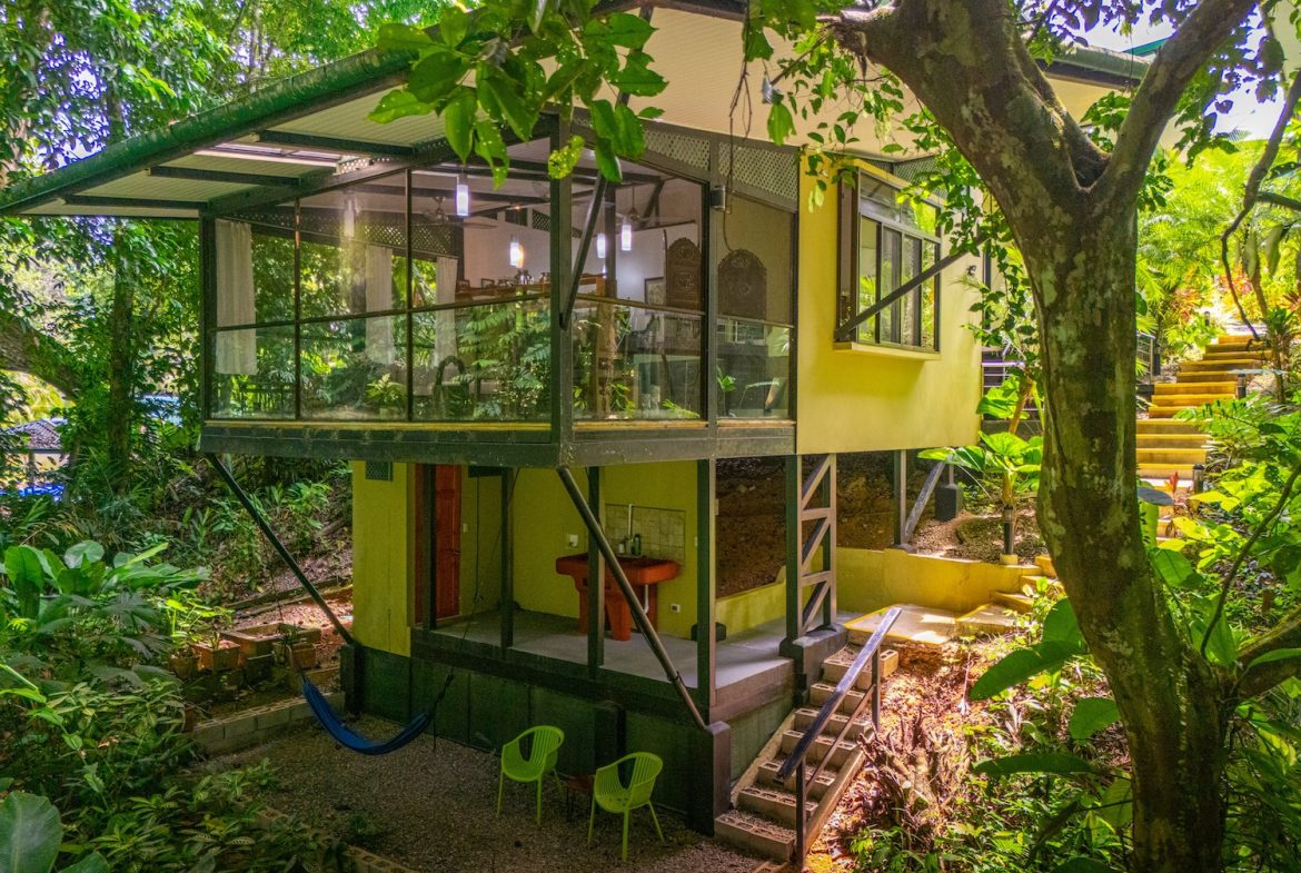 YABA CHIGUI PROPERTY WITH FIVE BEDROOMS, IN OJOCHAL – 0.59 ACRES