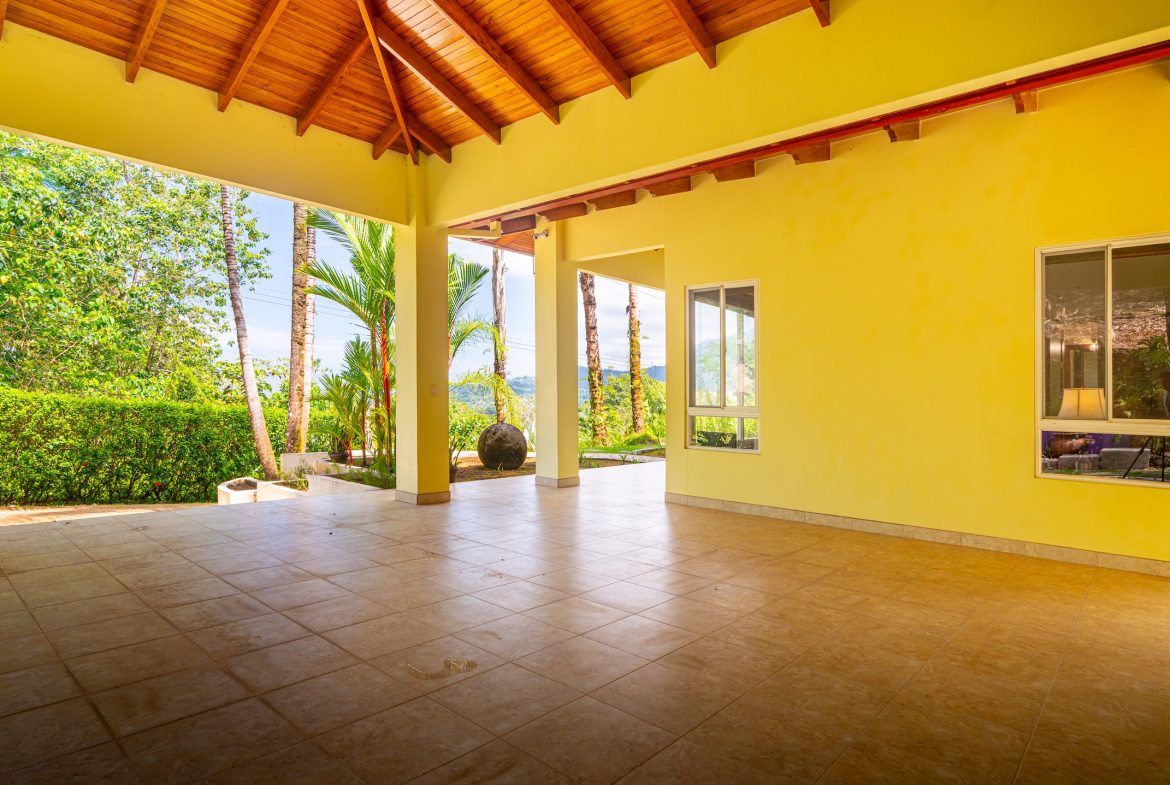 CASA ORQUIDEA PROPERTY WITH TWO BEDROOMS AND PANORAMIC VALLEY VIEWS, IN OJOCHAL – 0.32 ACRES