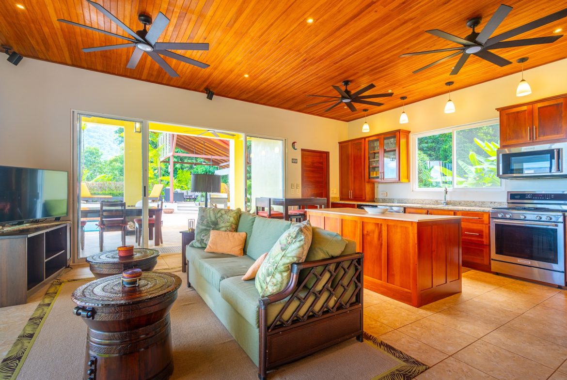 CASA ORQUIDEA PROPERTY WITH TWO BEDROOMS AND PANORAMIC VALLEY VIEWS, IN OJOCHAL – 0.32 ACRES