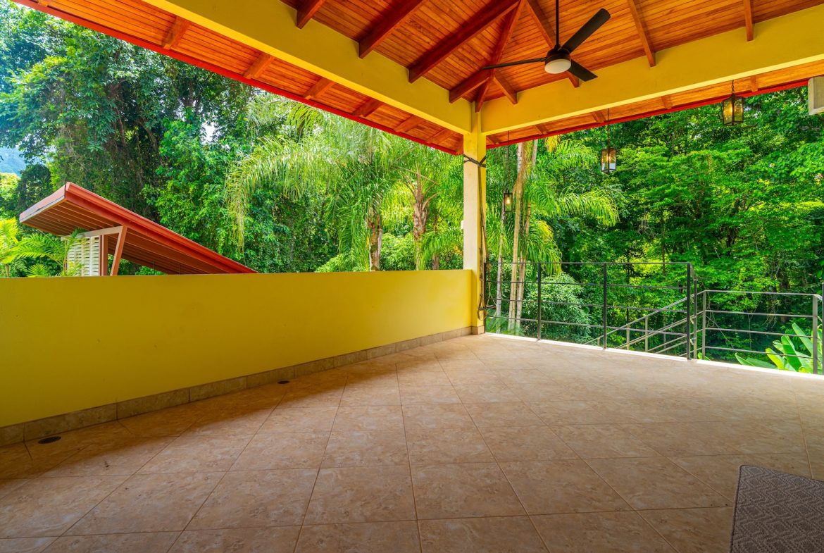 CASA ORQUIDEA PROPERTY WITH TWO BEDROOMS AND PANORAMIC VALLEY VIEWS, IN OJOCHAL – 0.32 ACRES