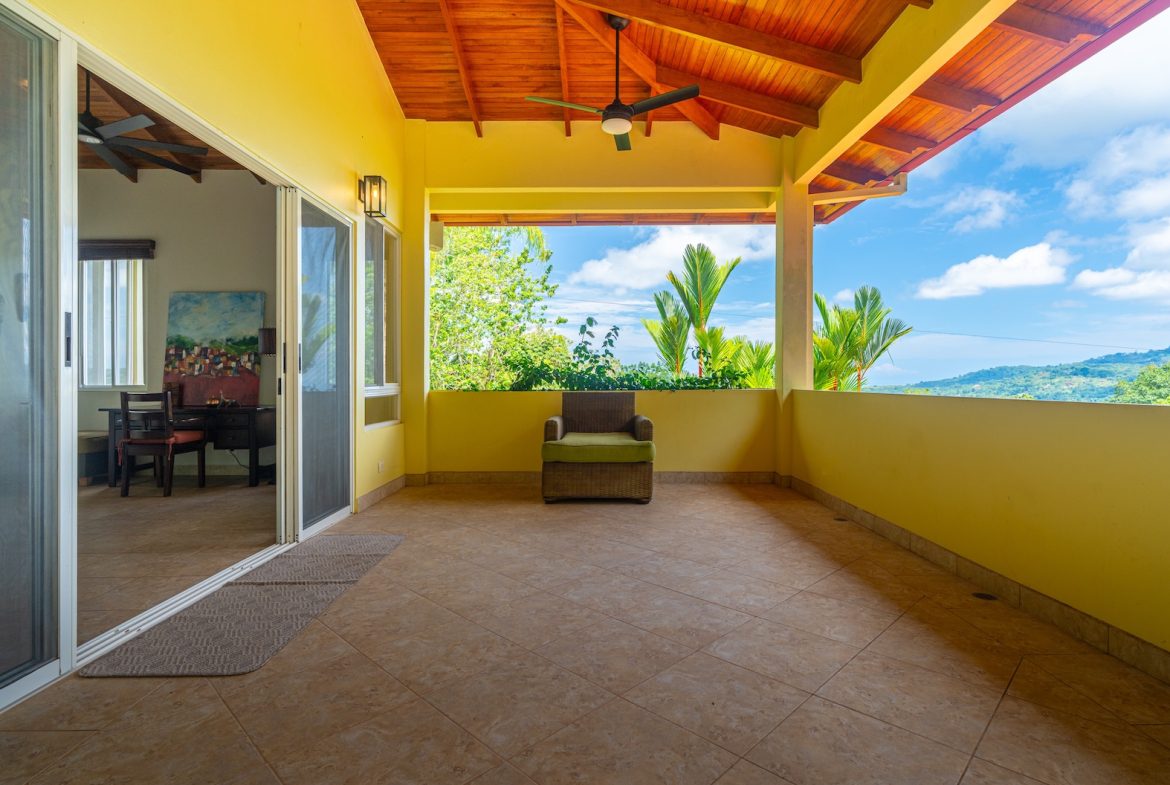 CASA ORQUIDEA PROPERTY WITH TWO BEDROOMS AND PANORAMIC VALLEY VIEWS, IN OJOCHAL – 0.32 ACRES