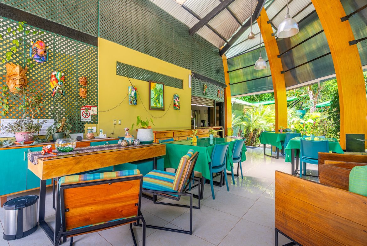 YABA CHIGUI PROPERTY WITH FIVE BEDROOMS, IN OJOCHAL – 0.59 ACRES