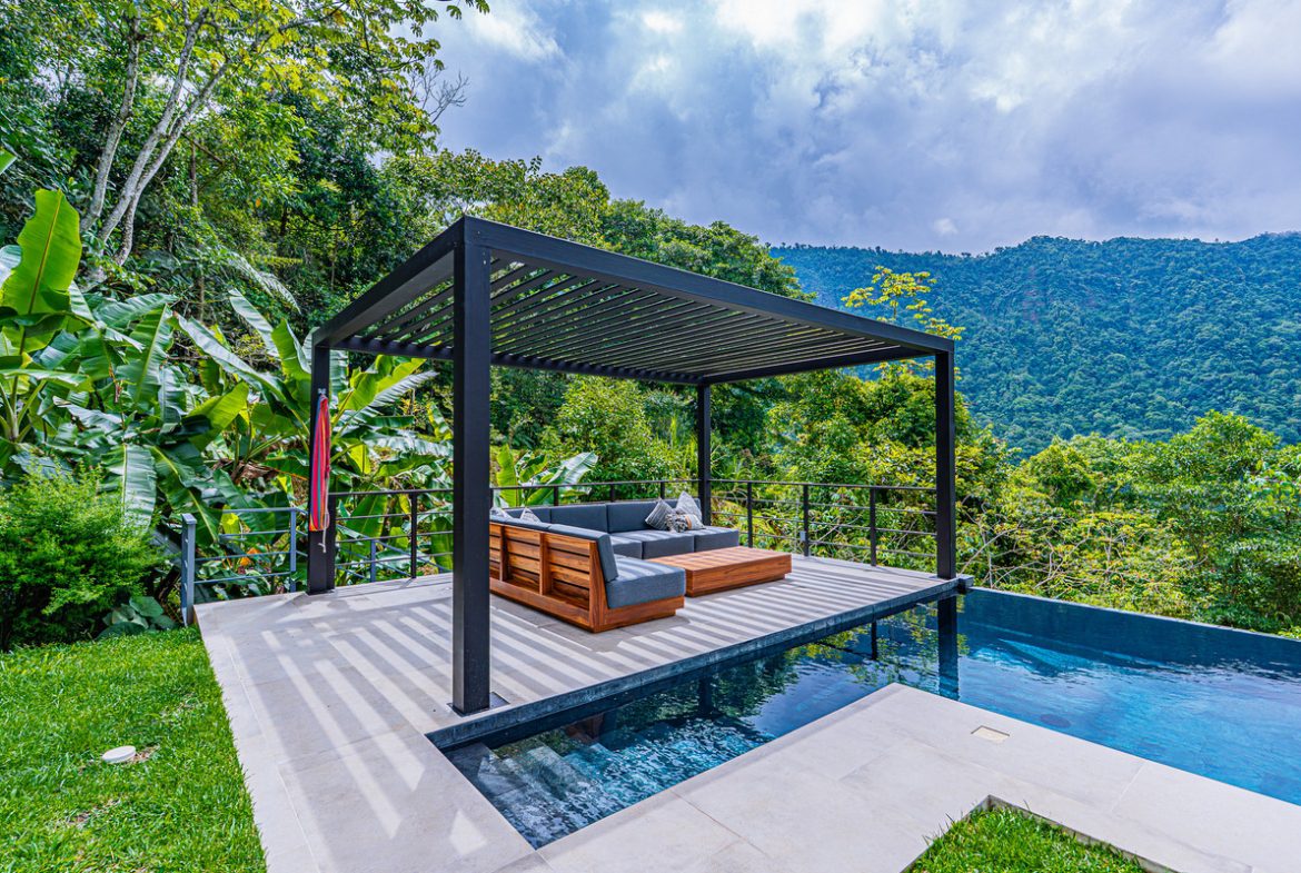 MOUNTAIN PROPERTY WITH TWO BEDROOMS AND SOLAR POWERED, IN TINAMASTES – 5.4 ACRES