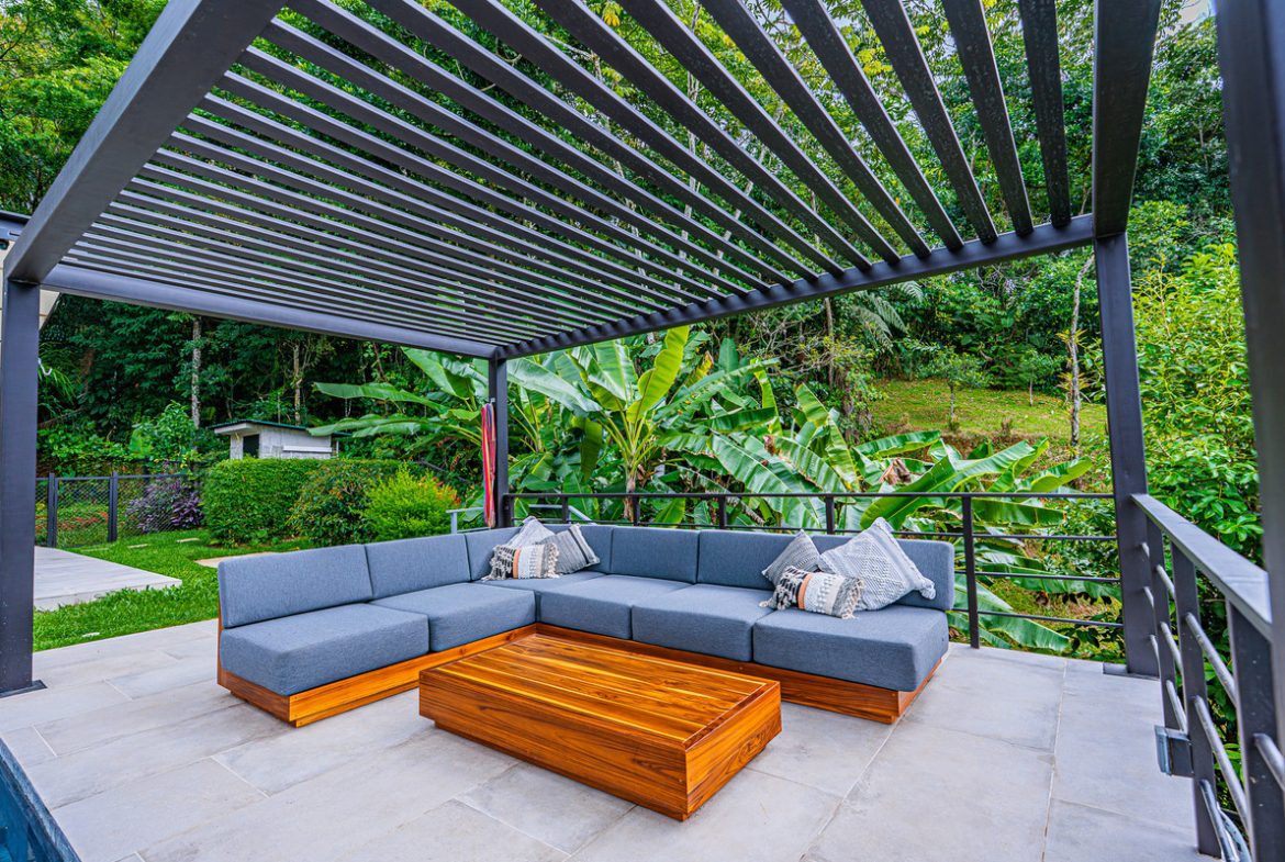 MOUNTAIN PROPERTY WITH TWO BEDROOMS AND SOLAR POWERED, IN TINAMASTES – 5.4 ACRES