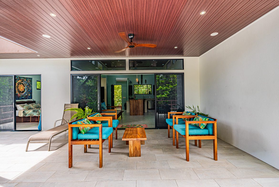 OASIS PROPERTY WITH THREE BEDROOMS NEAR TO THE RIVER, IN BARU – 0.69 ACRES