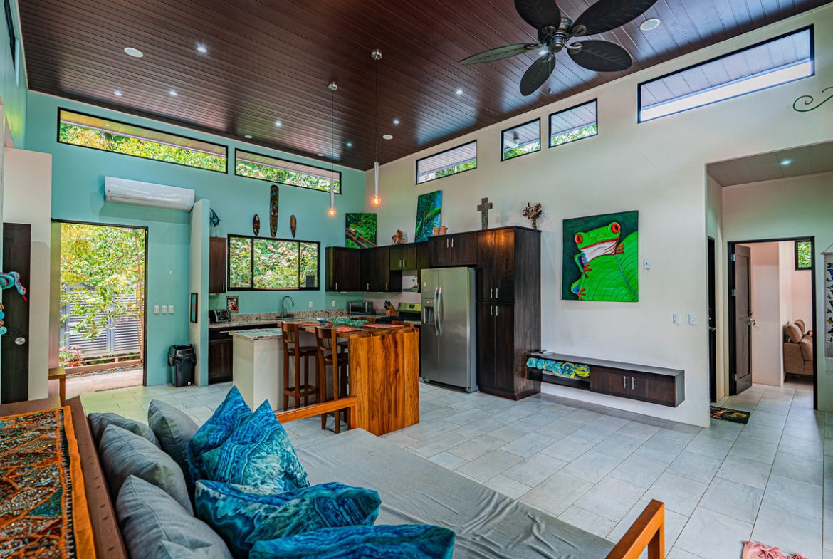 OASIS PROPERTY WITH THREE BEDROOMS NEAR TO THE RIVER, IN BARU – 0.69 ACRES