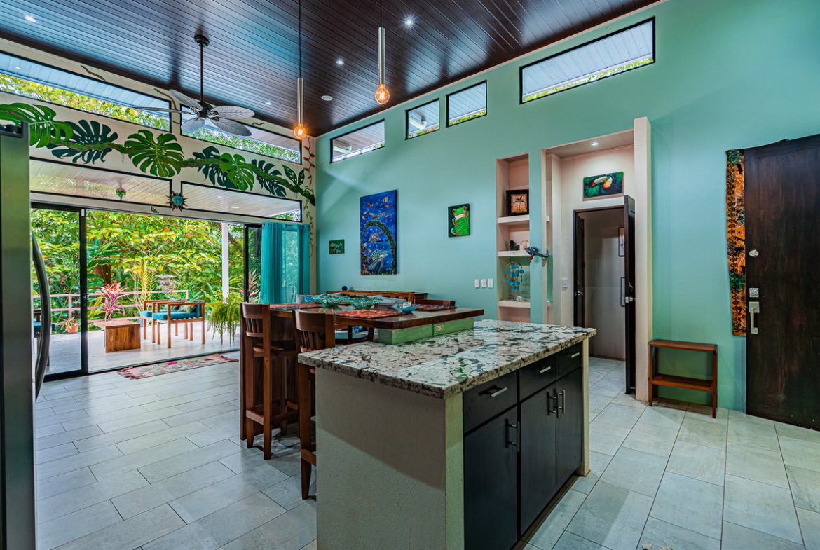 OASIS PROPERTY WITH THREE BEDROOMS NEAR TO THE RIVER, IN BARU – 0.69 ACRES