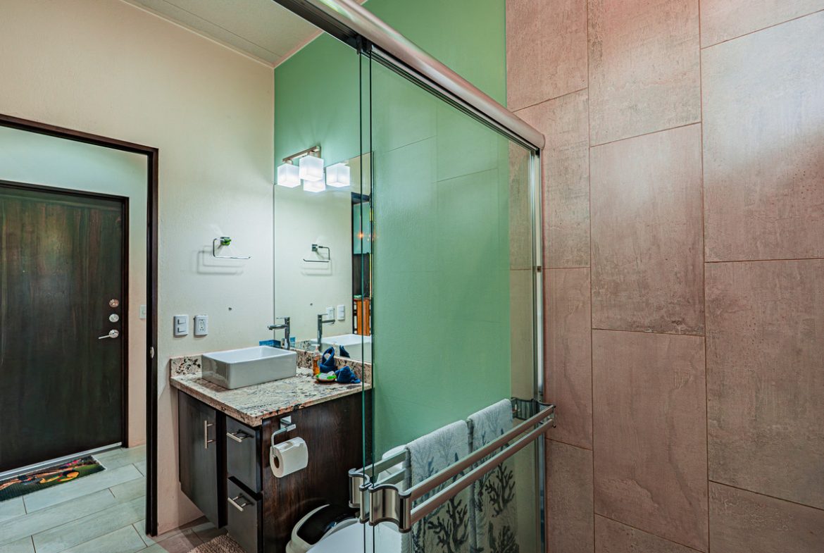 OASIS PROPERTY WITH THREE BEDROOMS NEAR TO THE RIVER, IN BARU – 0.69 ACRES