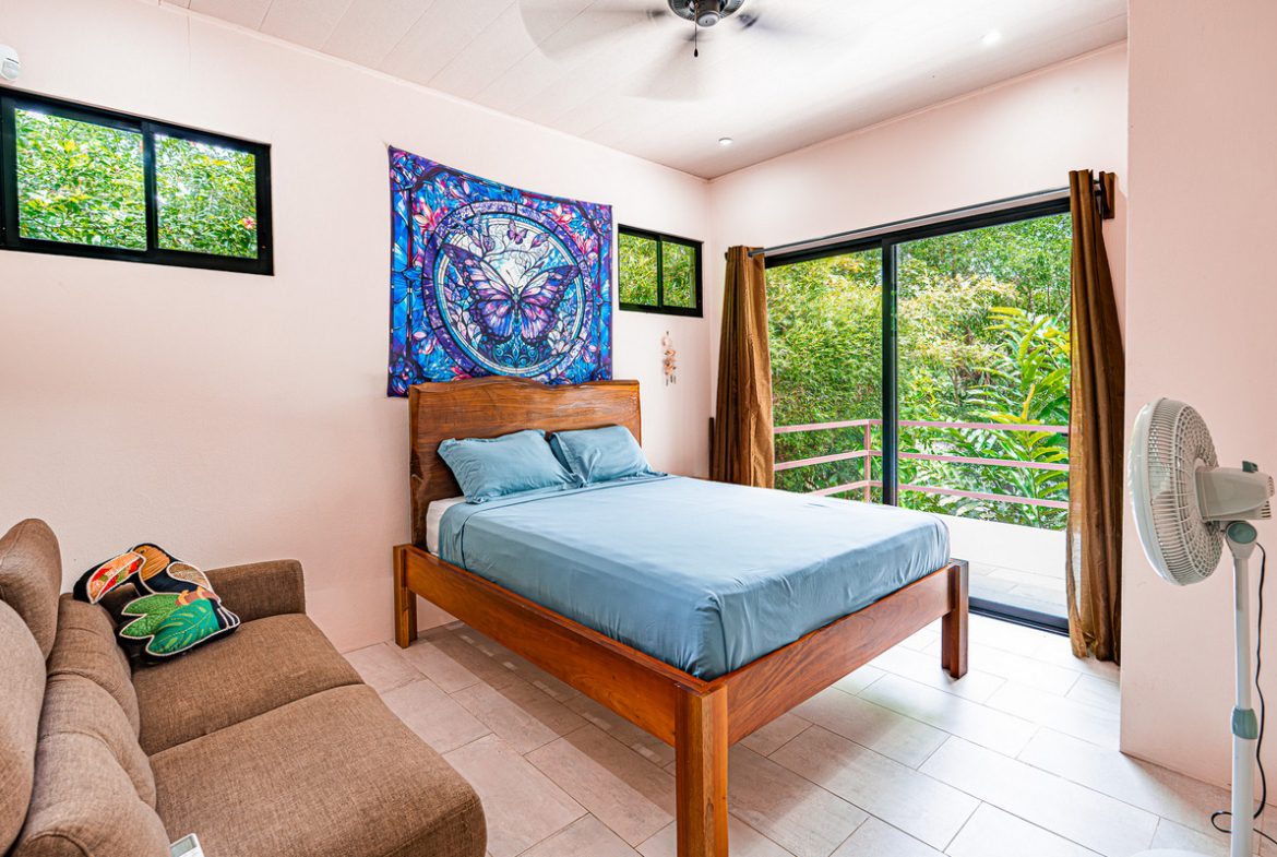 OASIS PROPERTY WITH THREE BEDROOMS NEAR TO THE RIVER, IN BARU – 0.69 ACRES