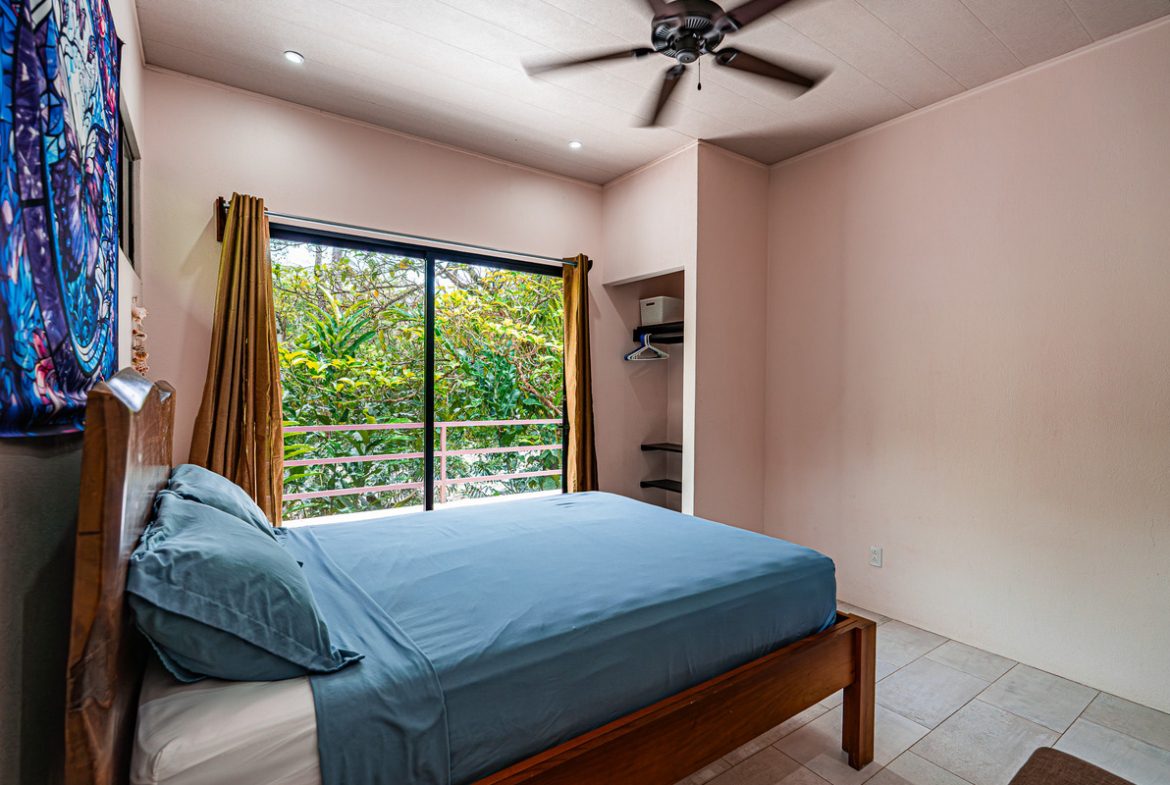 OASIS PROPERTY WITH THREE BEDROOMS NEAR TO THE RIVER, IN BARU – 0.69 ACRES