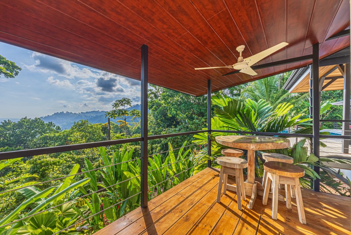 LUXURY PROPERTY WITH FOUR BEDROOMS AND SUNSET VIEWS, IN PORTALON – 3.95 ACRES