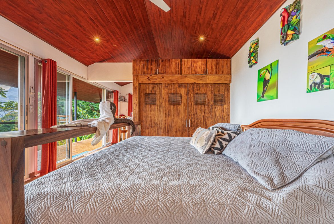 LUXURY PROPERTY WITH FOUR BEDROOMS AND SUNSET VIEWS, IN PORTALON – 3.95 ACRES