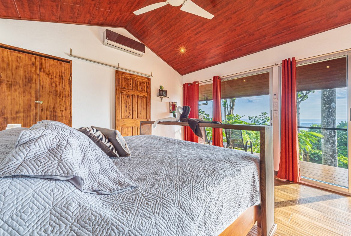LUXURY PROPERTY WITH FOUR BEDROOMS AND SUNSET VIEWS, IN PORTALON – 3.95 ACRES