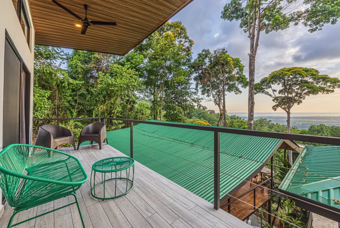 LUXURY PROPERTY WITH FOUR BEDROOMS AND SUNSET VIEWS, IN PORTALON – 3.95 ACRES