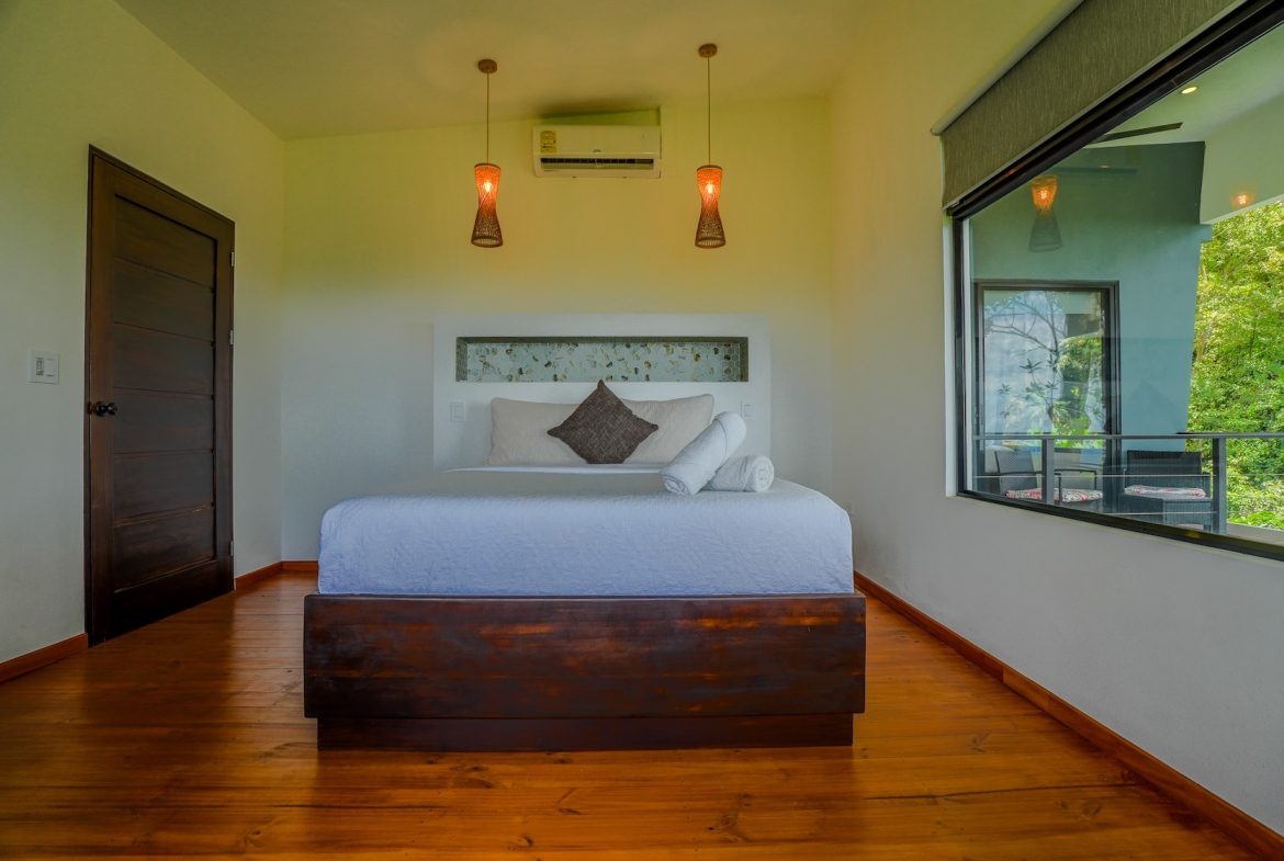 CASA LA ROCA JUNGLE PROPERTY WITH THREE BEDROOMS, IN UVITA  – 4.06 ACRES