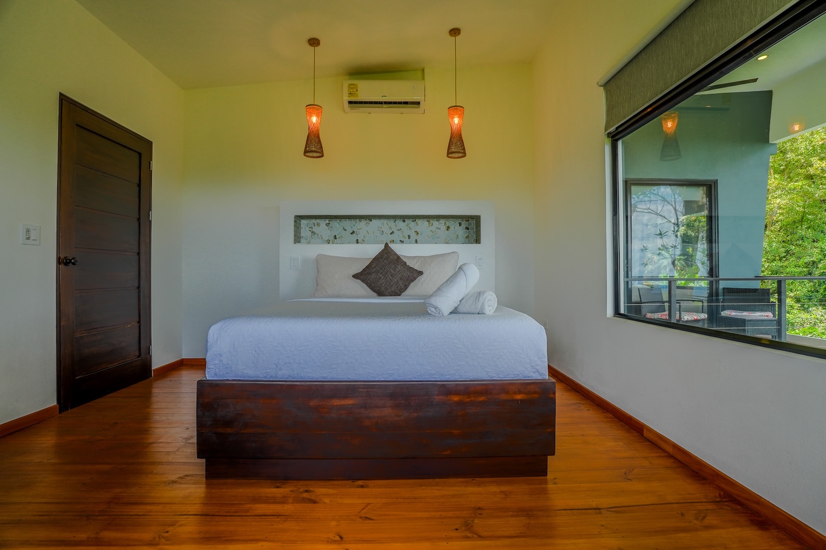 Guest bed 1