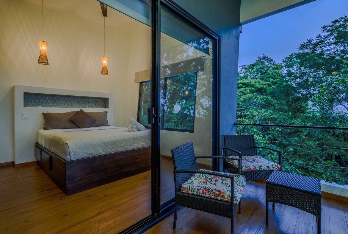 CASA LA ROCA JUNGLE PROPERTY WITH THREE BEDROOMS, IN UVITA  – 4.06 ACRES