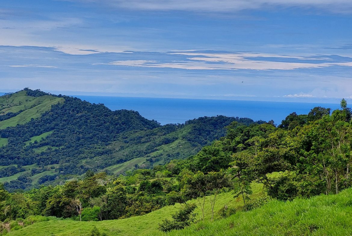 VILLA BONITA DEVELOPMENT PROPERTY WITH OCEAN VIEWS, IN PIEDRAS BLANCAS – 168 ACRES